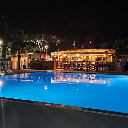 Camping Mobil Piscine, Proche Plages Fréjus